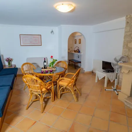 Two Traditional Houses In Lefkada Casa vacanze *