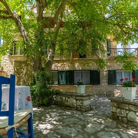 Casa vacanze Two Traditional Houses In Lefkada *