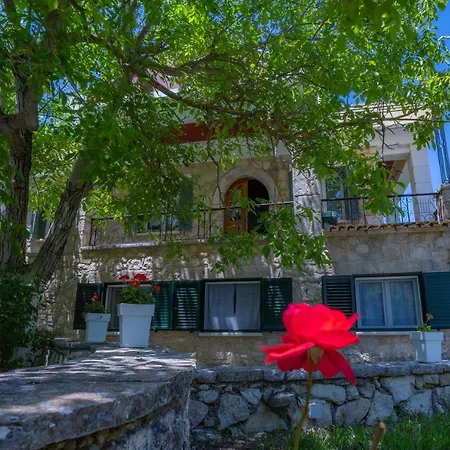 Semesterbostad Two Traditional Houses In Lefkada *